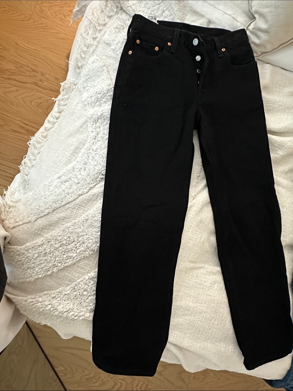 Women's Black Levi’s 501 90s Jeans